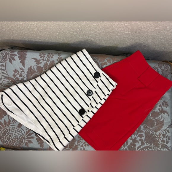 Forever 21 Pants - Forever 21 Bundle of Two Shorts Red / Black and White Stripe Size S